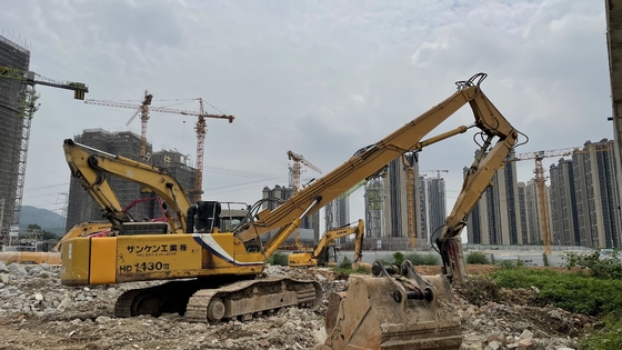 35 tonluk yüksek standartlı QC kontrolü ile fabrika binalarını yıkmak için yüksek özelleştirilmiş kazıcı uzun menzilli yıkım patlaması