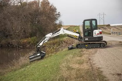 Sertifikalı Q355B Kazı makinesi 2000mm kesme makinesi turuncu/siyah renkte