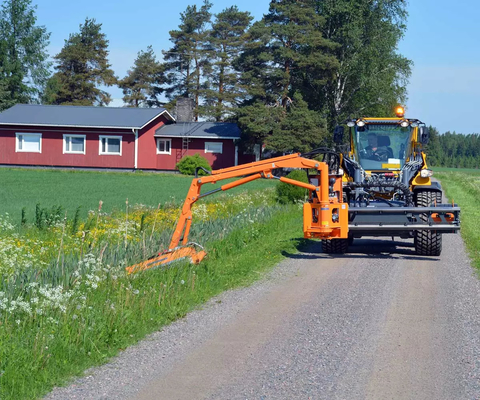 Orange/Black Excavator Flail Mower Q355B 300kg Mechanical ISO9001 Certified