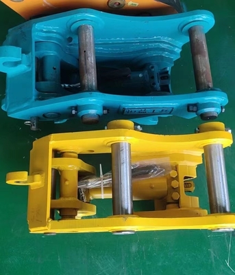 Kazı makinesi Hızlı Eğiliş Bağlantısı 17-23 Tonluk Kazı makineleri için/ CAT/Komatsu El Kilitle Uyumlu