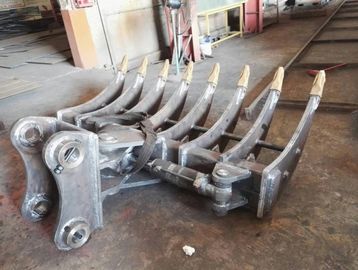 OEM Desteklenen Kazı Makinesinin Fırçası 6T Kazı Makinesine Ayarlanabilir Ve Ağır Görevli