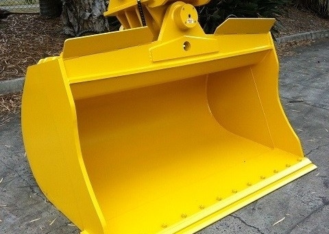 Farklı kapasite ve açılış için özelleştirilebilir kırmızı ve sarı kazıcı eğimli kova